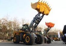 Колісні навантажувачі XCMG LW1400KN