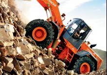 Колісні навантажувачі Hitachi LX 210 E