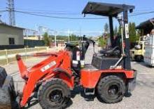 Колісні навантажувачі Kubota R320S
