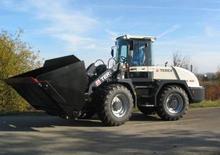 Колісні навантажувачі Terex TL 160