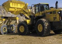 Колісні навантажувачі Komatsu WA500-1