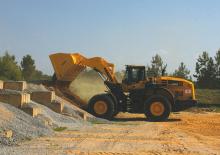 Колісні навантажувачі Komatsu WA500-8