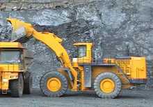 Колісні навантажувачі Komatsu WA700-3D