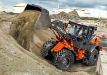 Колісні навантажувачі Hitachi ZW160-7