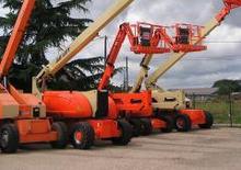 Колісні підйомники з шарнірною стрілою JLG 800A