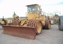 Ущільнювачі сміття Caterpillar 825B