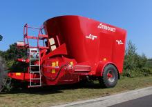 Кормові змішувачі Trioliet Solomix 2 2400-VLL-S