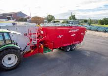 Кормові змішувачі Trioliet Solomix 3 2700L VLH-B-T