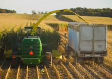 Кормозбиральні комбайни 4-силові John Deere 7250