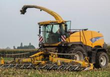 Кормозбиральні комбайни 4-силові New Holland FR 9080