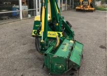 косарки з похилими поверхнями Spearhead Twiga 5000