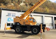 Крани для грунтових просторів Kato KR 250 4x4