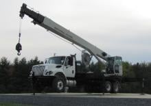 крани, змонтовані на вантажному автомобілі - телескопічні National Crane 1300A