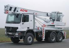 крани, змонтовані на вантажному автомобілі - телескопічні CKD Mobilni Jeraby AD 14