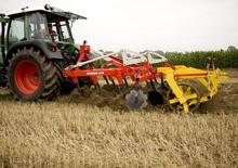 Культиватори Pöttinger Synkro 3030
