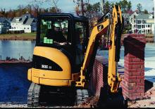 Міні-екскаватори Caterpillar 303C