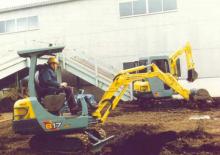 Міні-екскаватори Yanmar B 17