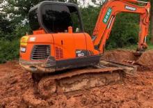 Міні-екскаватори Doosan DX60-5B