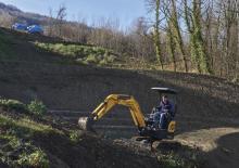 Міні-екскаватори New Holland E17C