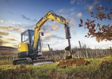 Міні-екскаватори New Holland E26C