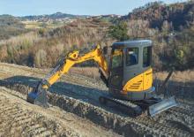 Міні-екскаватори New Holland E30C
