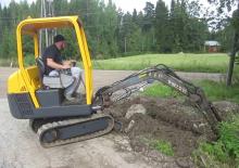 Міні-екскаватори Volvo EC15