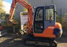 Міні-екскаватори Hitachi EX 30 UR