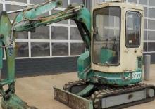 Міні-екскаватори Hanix S&B 300