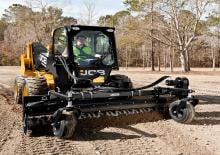 Міні-навантажувачі JCB 225