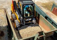 Міні-навантажувачі JCB 250