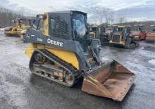 Міні-навантажувачі John Deere Construction 319E