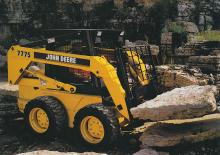Міні-навантажувачі John Deere Construction 7775