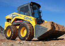 Міні-навантажувачі Gehl SL V 330 SXT Dual