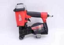 Молотки та степлери Milwaukee 7220
