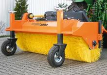Монтажні підмітальні машини Bema Jumbo 3000