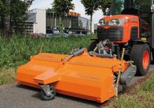 Монтажні підмітальні машини Bema Kommunal 400 Dual 1400
