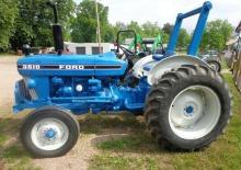Муніципальні трактори Ford-NH 3610