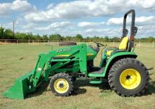 Муніципальні трактори John Deere 4310