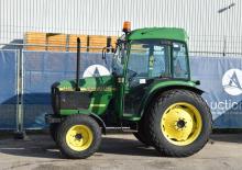 Муніципальні трактори John Deere 4600