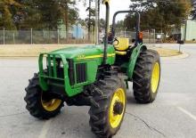 Муніципальні трактори John Deere 5420