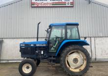 Муніципальні трактори Ford-NH 6640