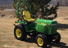 Муніципальні трактори John Deere 755