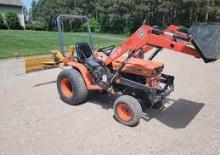 Муніципальні трактори Kubota B7200