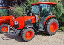 Муніципальні трактори Kubota L2-552 DHC-EC