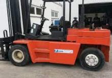 навантажувач з вилковим захватом LPG Clark DPL 70 LPG