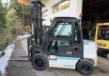 навантажувач з вилковим захватом LPG UniCarriers DX 32