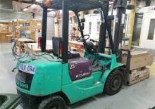 навантажувач з вилковим захватом LPG Mitsubishi FG 25 T