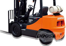 навантажувач з вилковим захватом LPG Doosan G30E-5