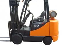 навантажувач з вилковим захватом LPG Doosan GC20SC-5