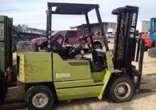 навантажувач з вилковим захватом LPG Clark GPS 30 H